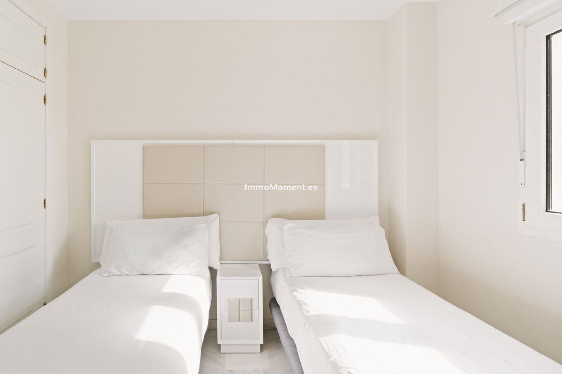 Resale - Apartment - Mijas Costa - Calahonda