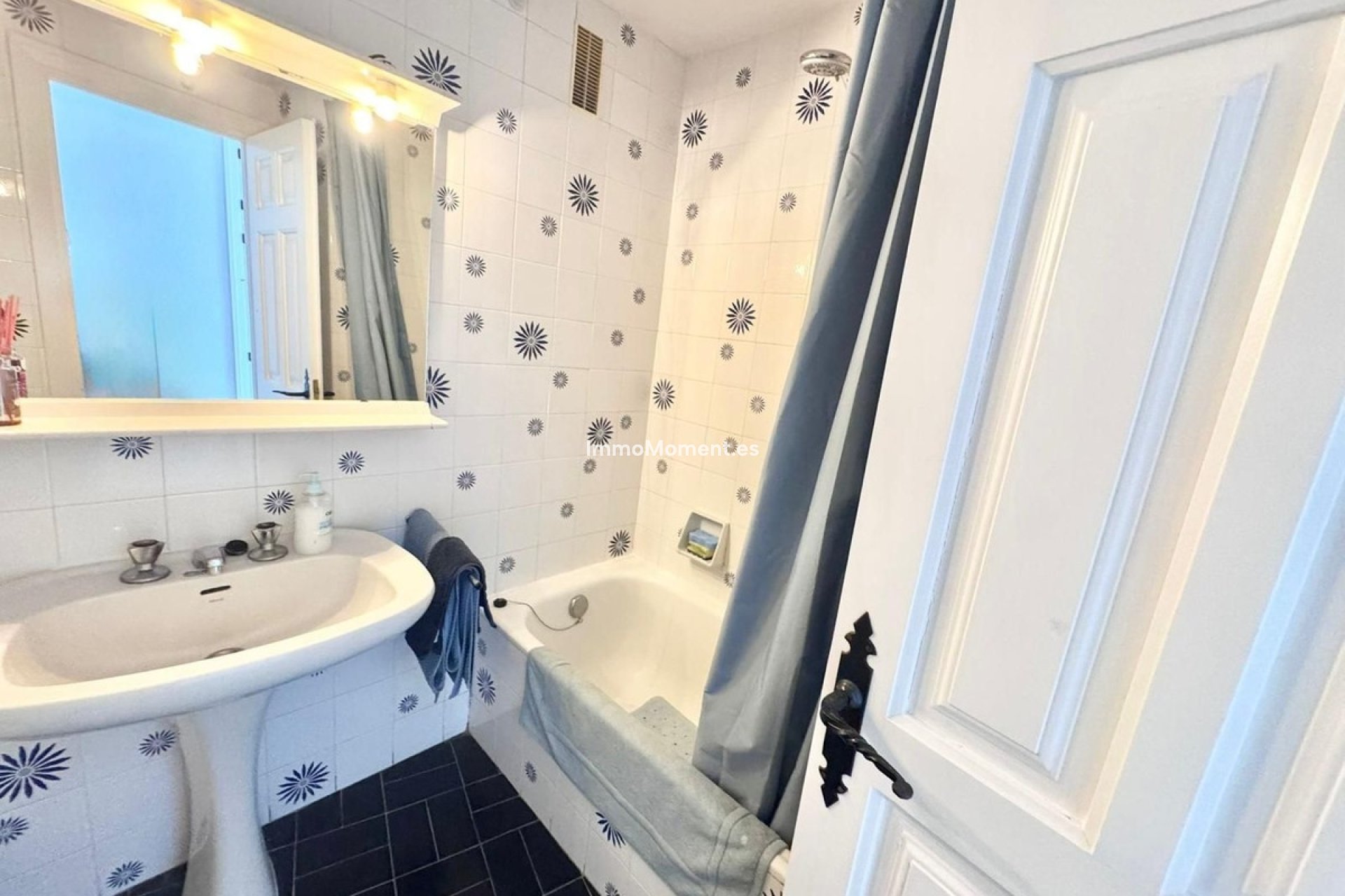 Resale - Apartment - Mijas Costa - Calahonda
