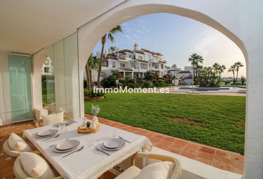 Resale - Apartment - Mijas Costa - Calahonda