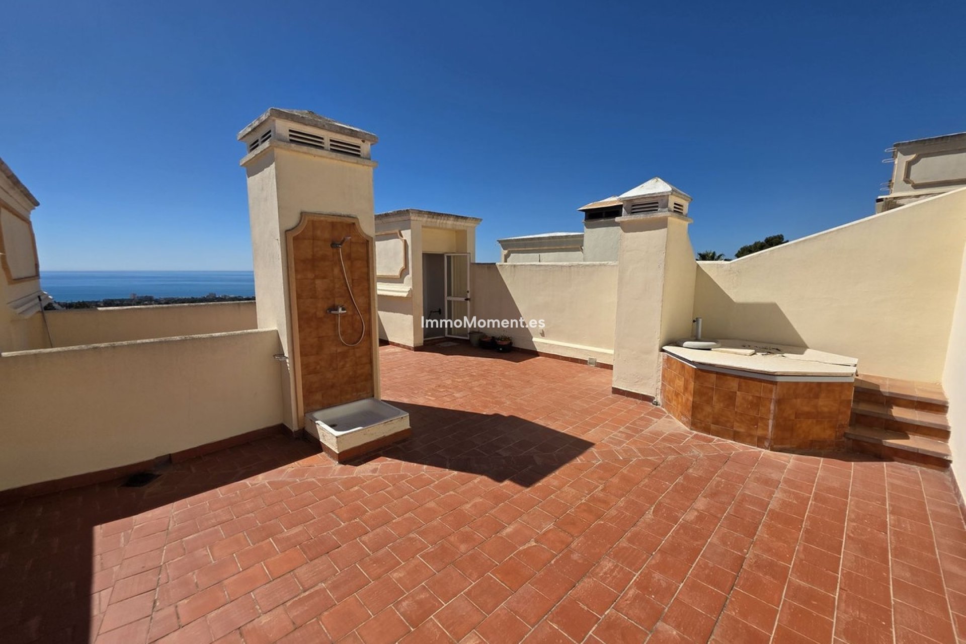 Resale - Apartment - Mijas Costa - Calahonda