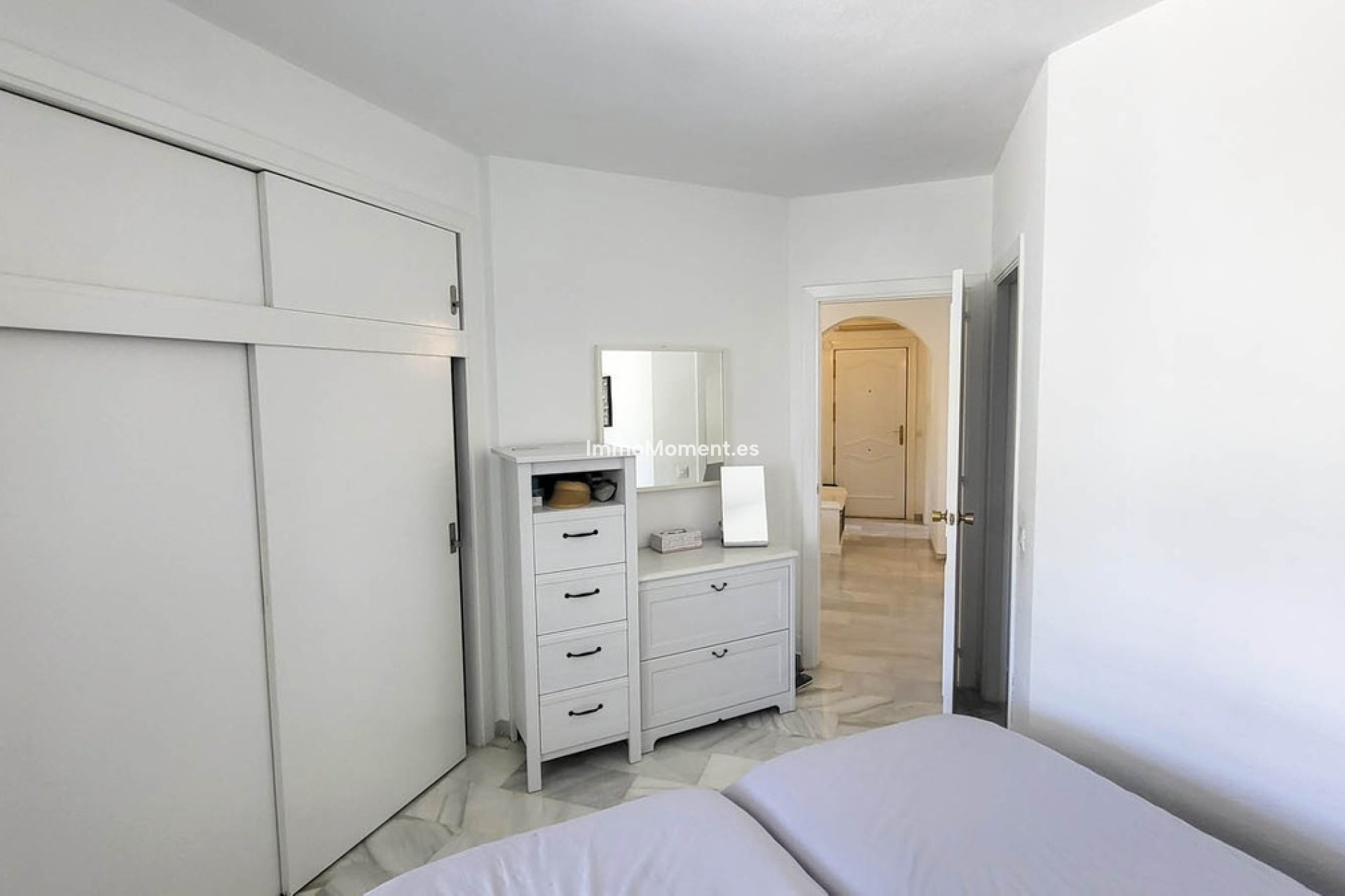 Resale - Apartment - Mijas Costa - Calahonda