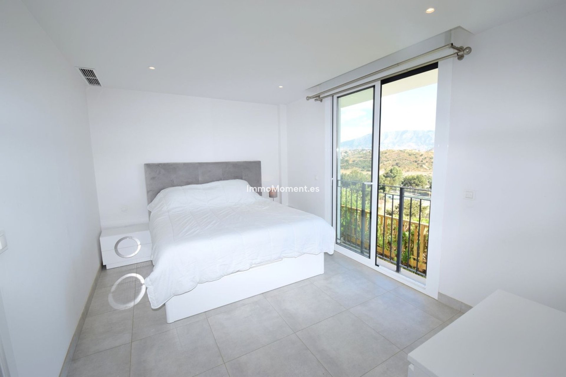 Resale - Apartment - Mijas Costa - La Cala de Mijas