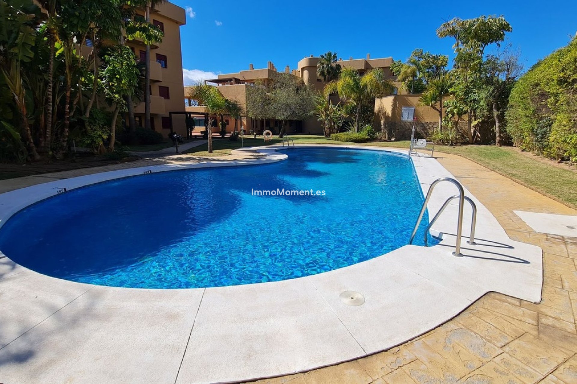 Resale - Apartment - Mijas Costa - La Cala de Mijas
