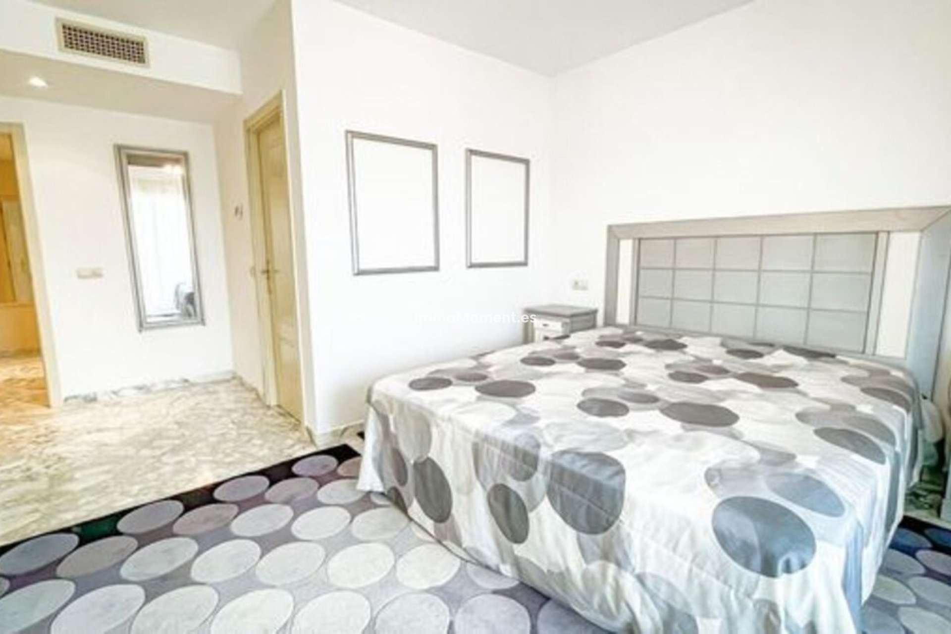 Resale - Apartment - Mijas Costa