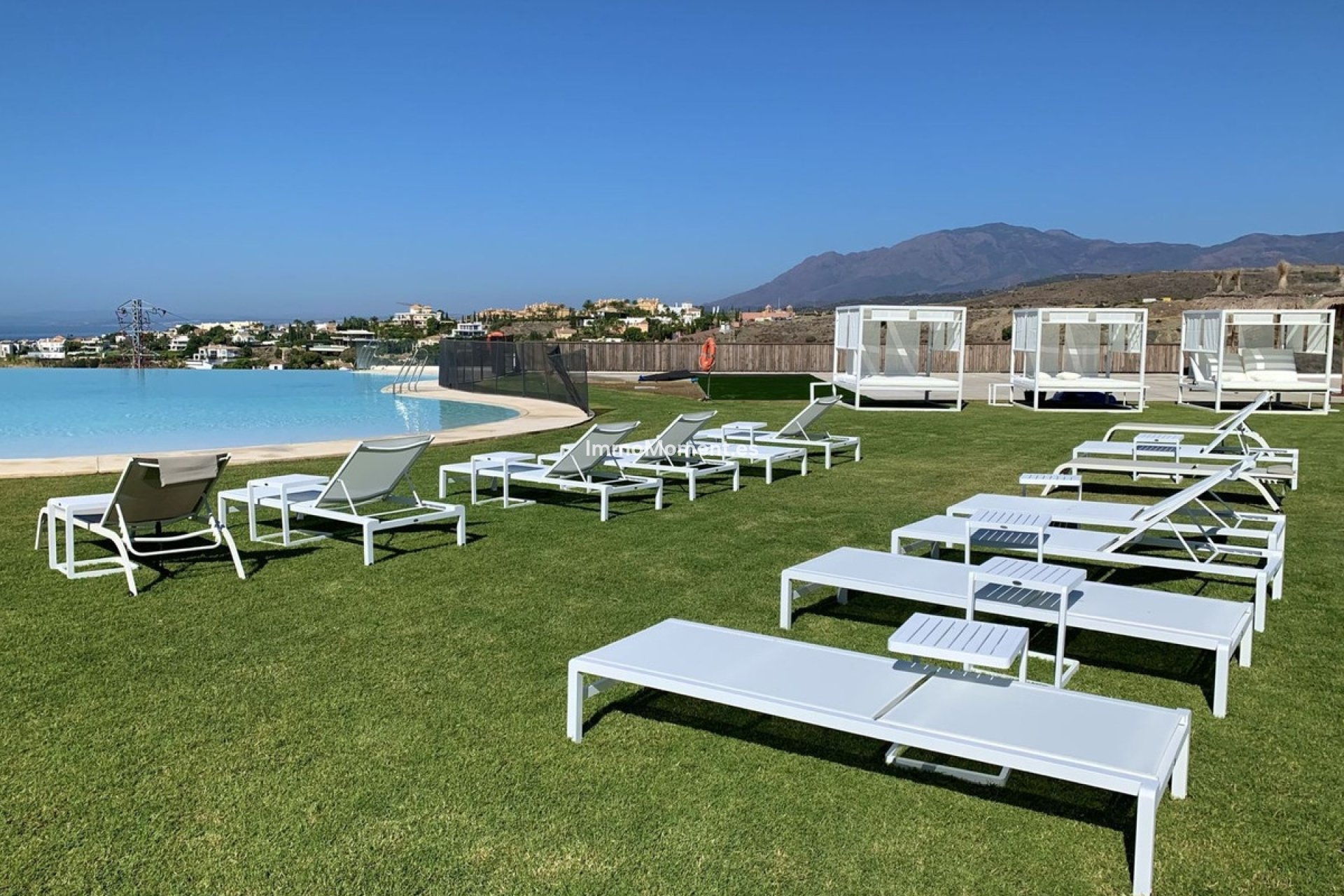 Resale - Apartment - New Golden Mile