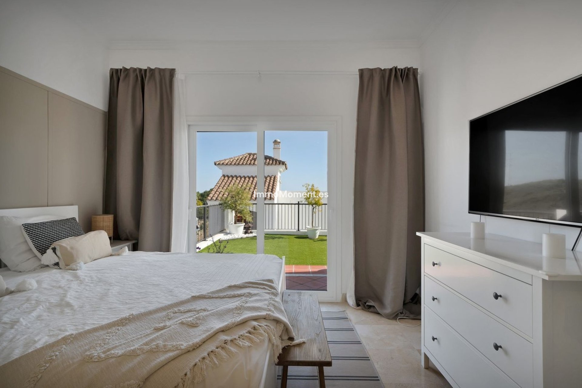 Resale - Apartment - New Golden Mile