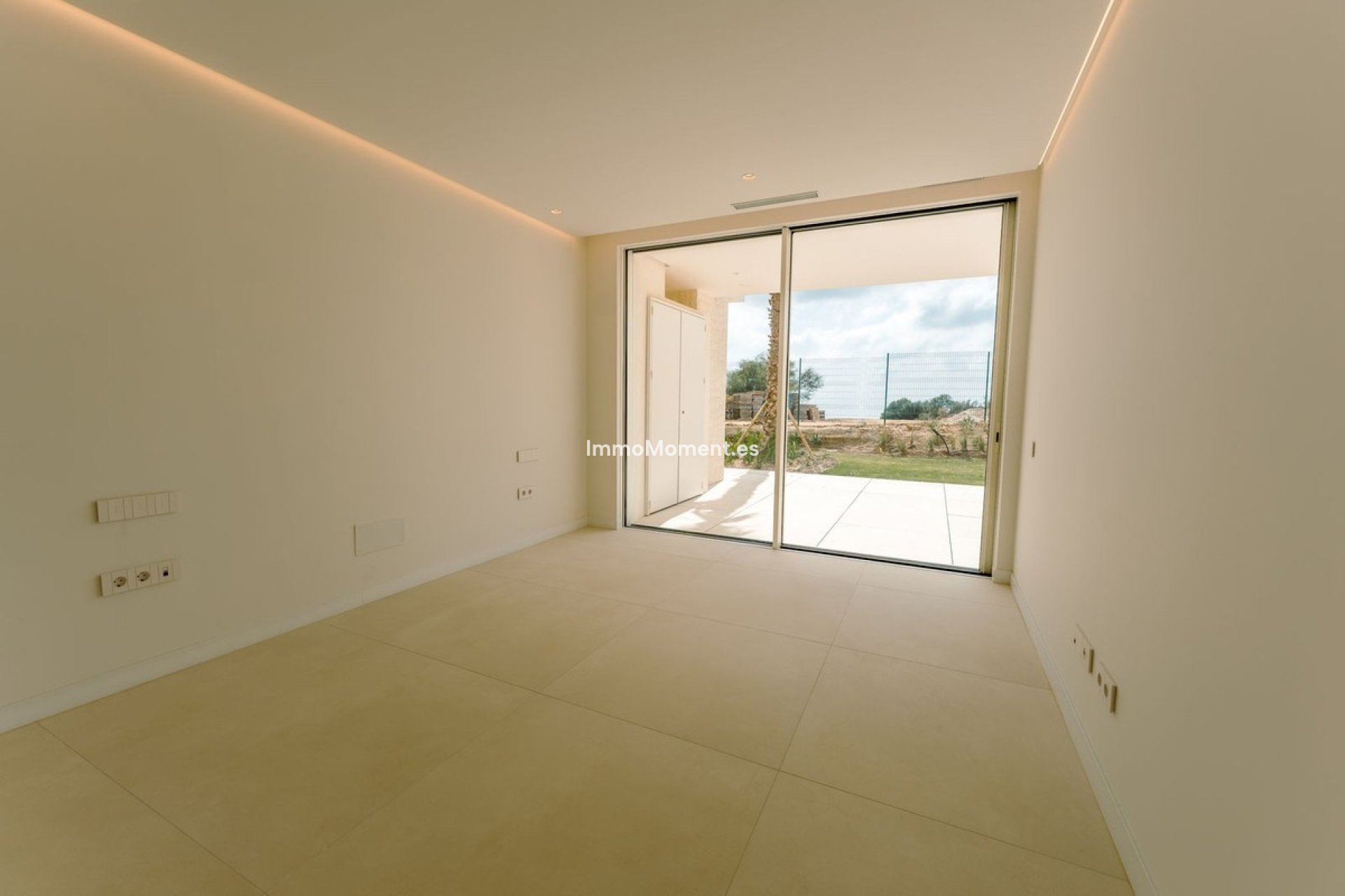 Resale - Apartment - Ojén