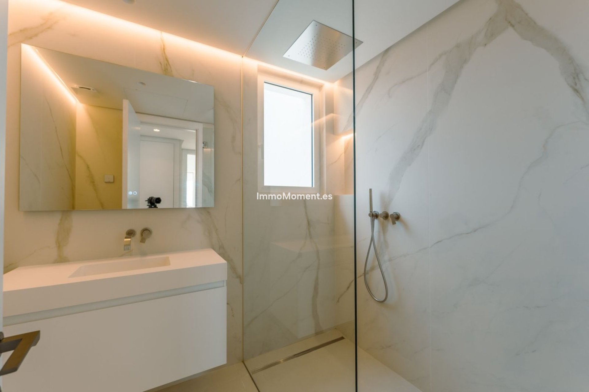 Resale - Apartment - Ojén