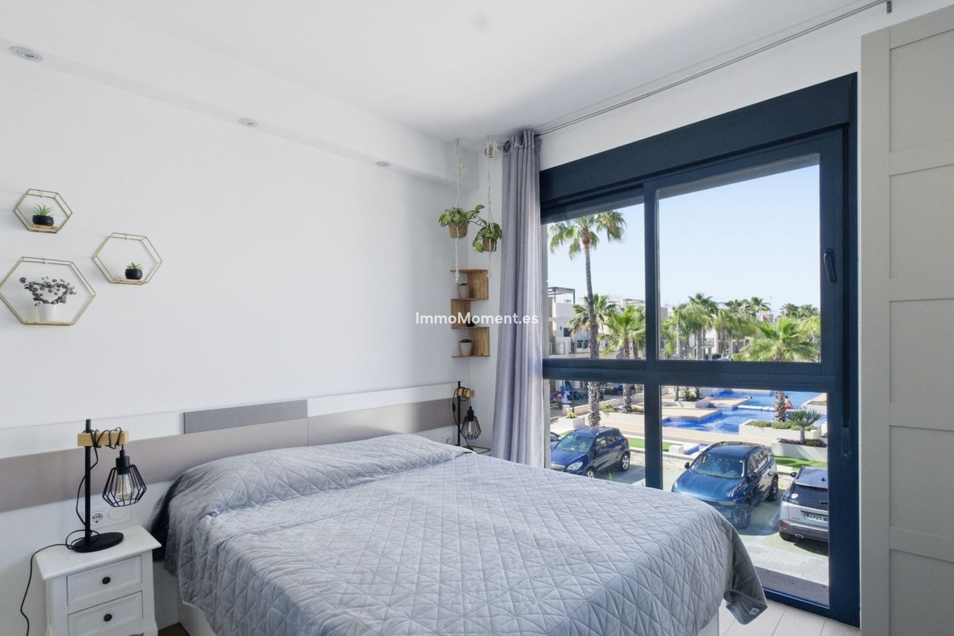 Resale - Apartment - Orihuela - Cabo roig - La Zenia