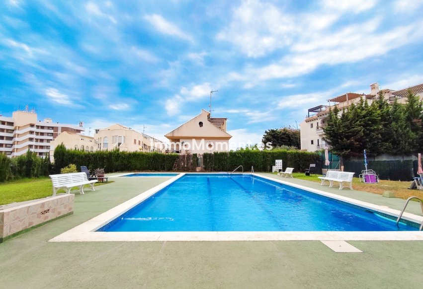 Resale - Apartment - Orihuela Costa - Cabo roig - La Zenia