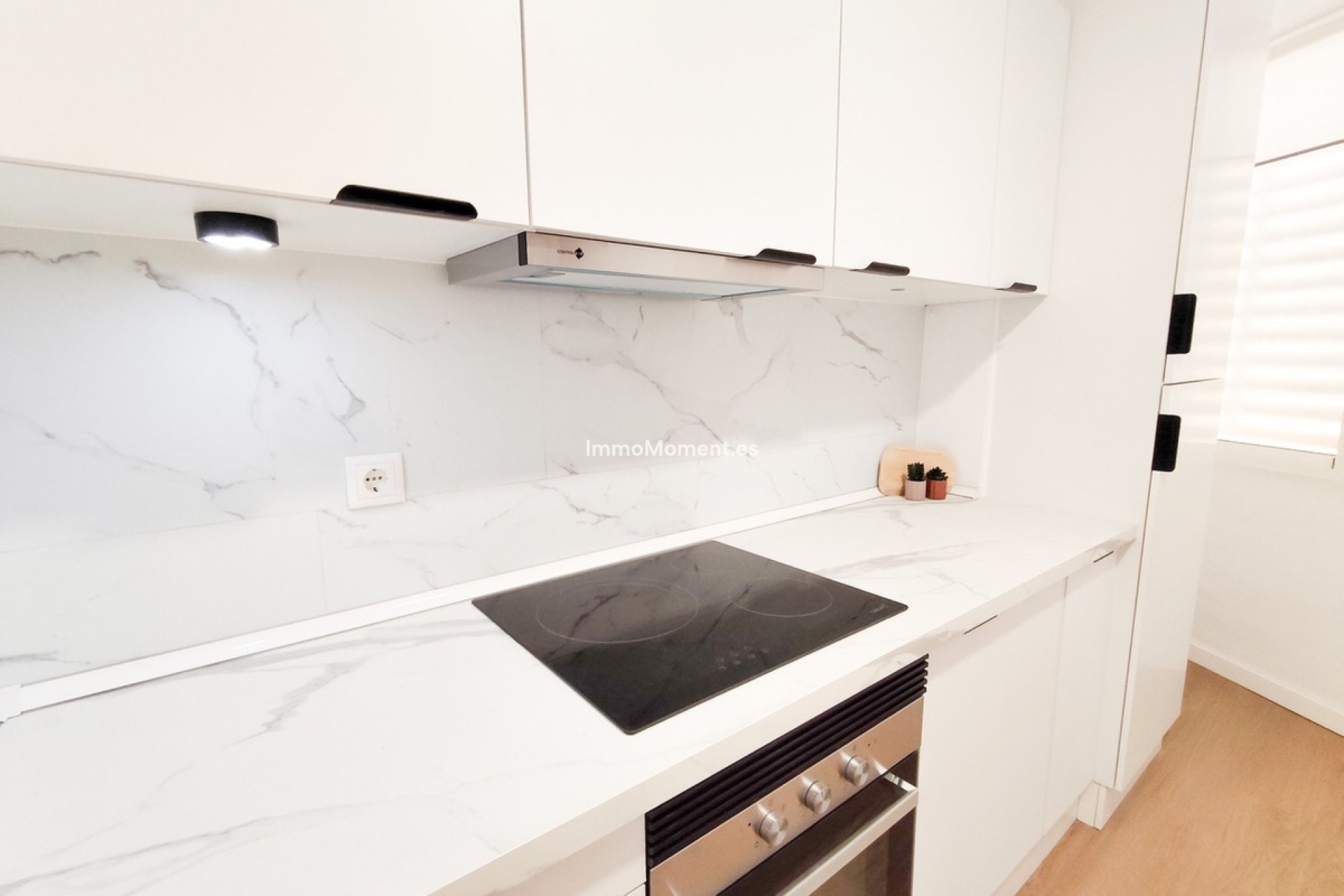 Resale - Apartment - Orihuela Costa - Cabo roig - La Zenia