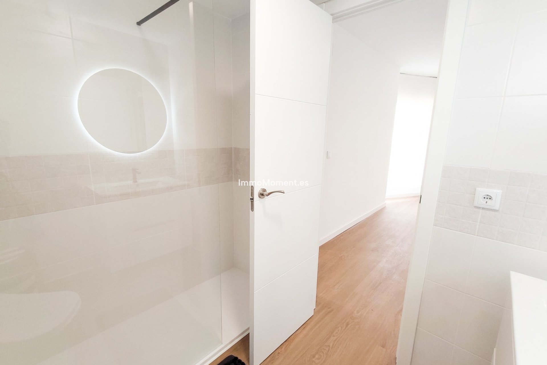 Resale - Apartment - Orihuela Costa - Cabo roig - La Zenia
