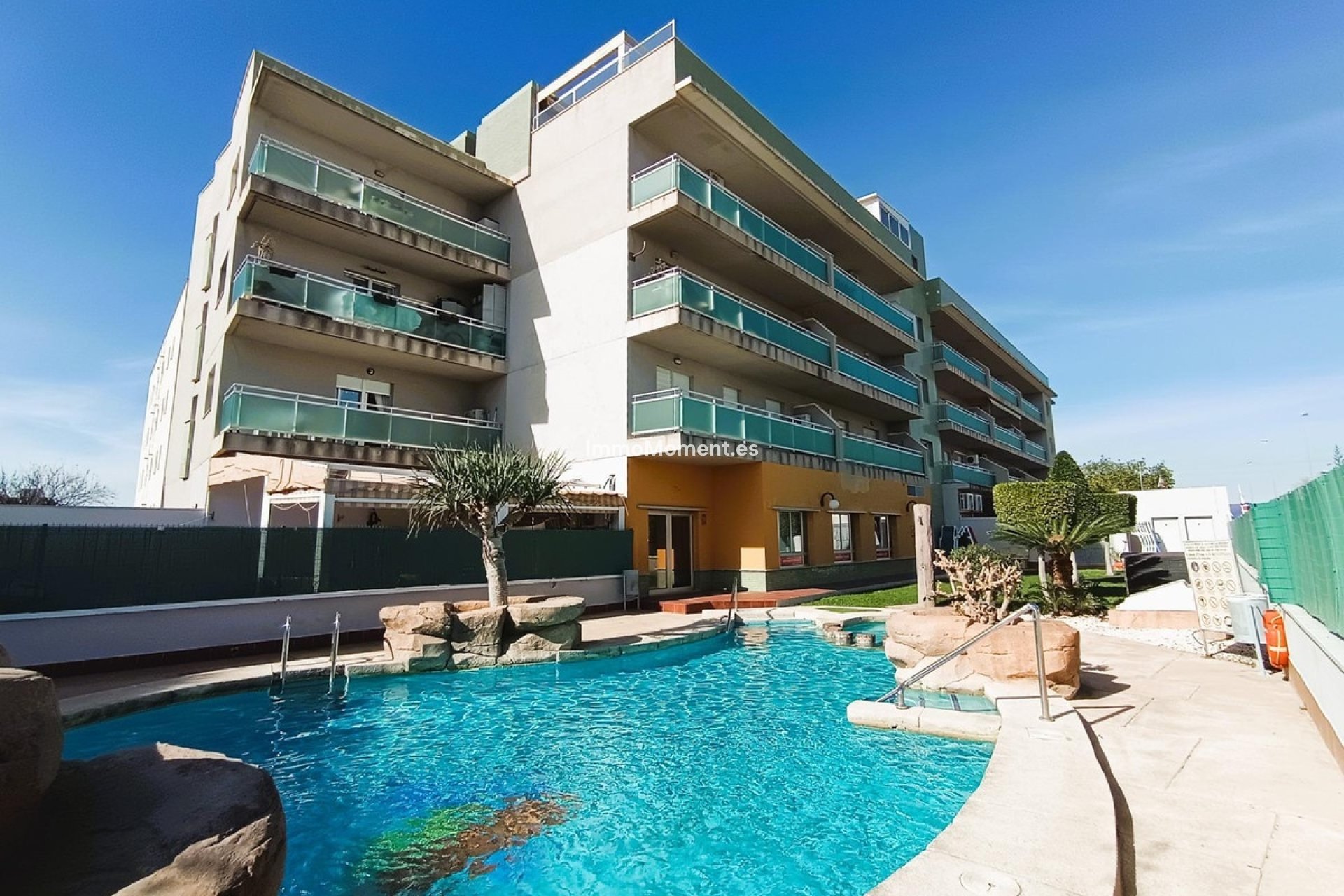 Resale - Apartment - Orihuela Costa - Cabo roig - La Zenia