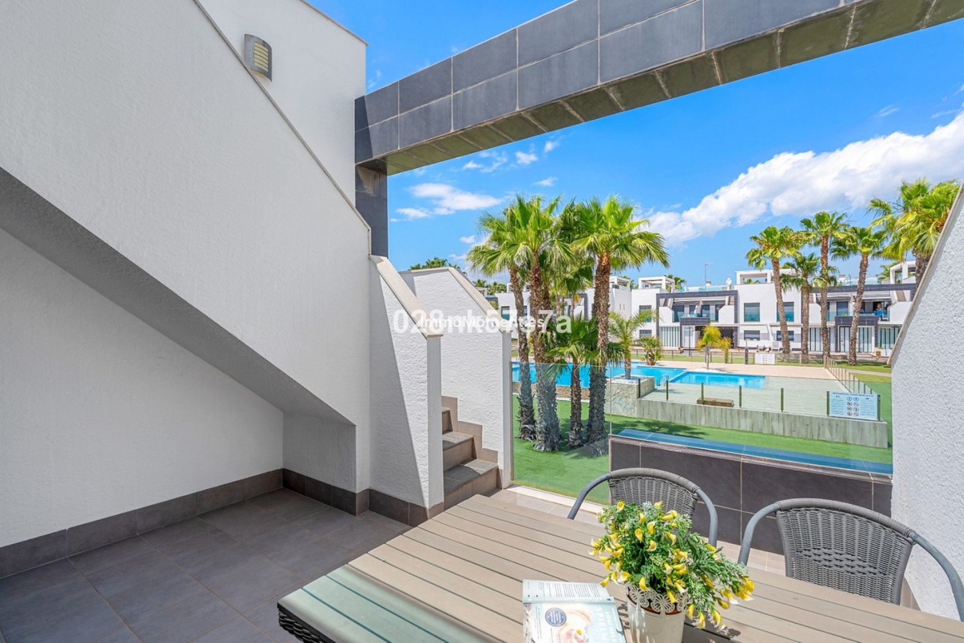 Resale - Apartment - Orihuela Costa - Cabo roig - La Zenia