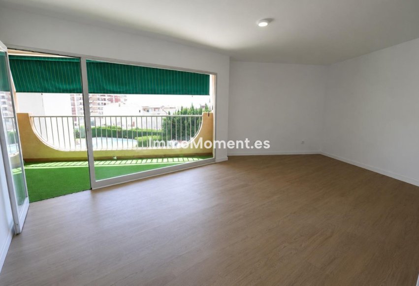 Resale - Apartment - Orihuela Costa - Cabo roig - La Zenia