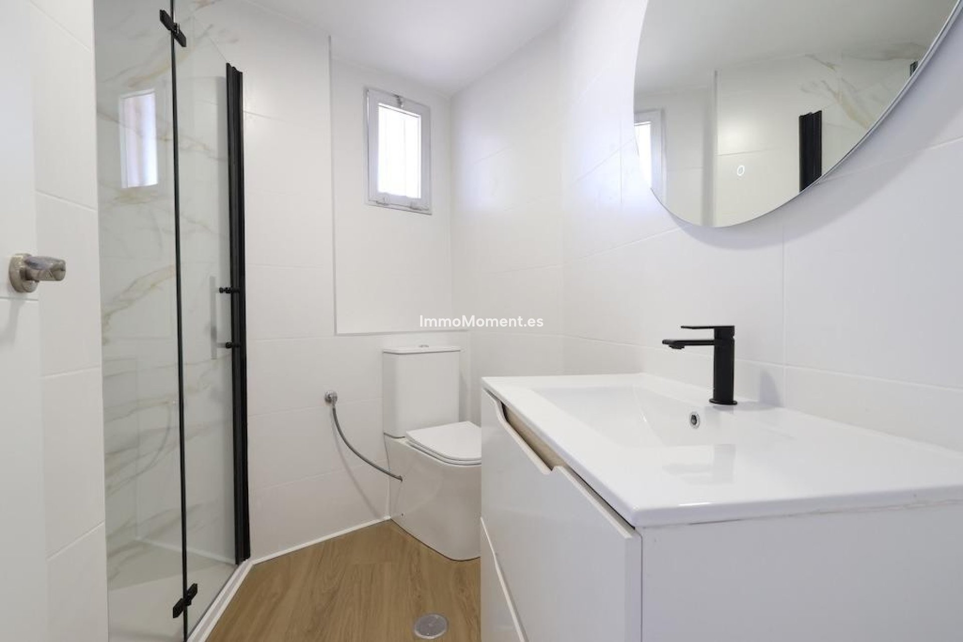 Resale - Apartment - Orihuela Costa - Cabo roig - La Zenia