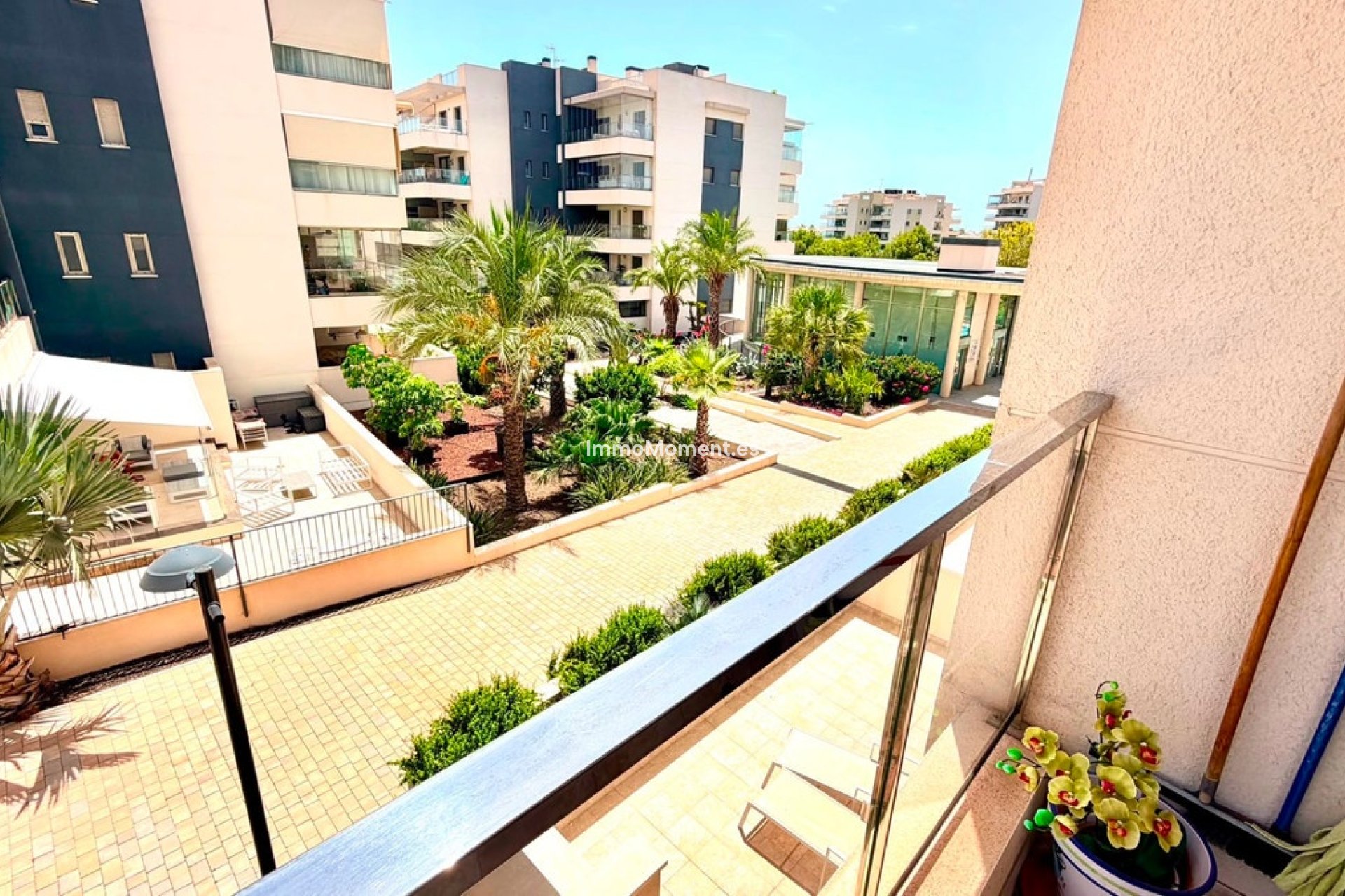 Resale - Apartment - Orihuela Costa - Cabo roig - La Zenia