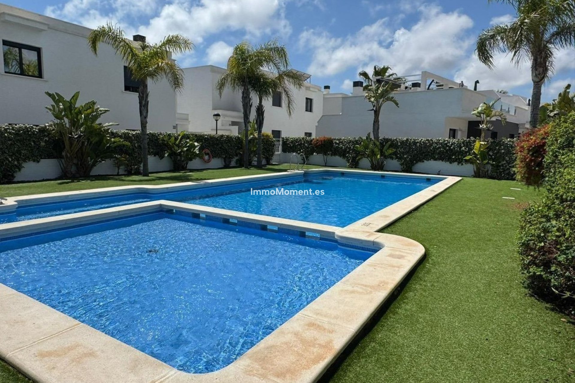 Resale - Apartment - Orihuela Costa - Cabo roig - La Zenia