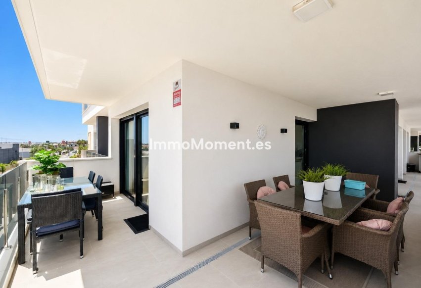 Resale - Apartment - Orihuela Costa - Playa Flamenca