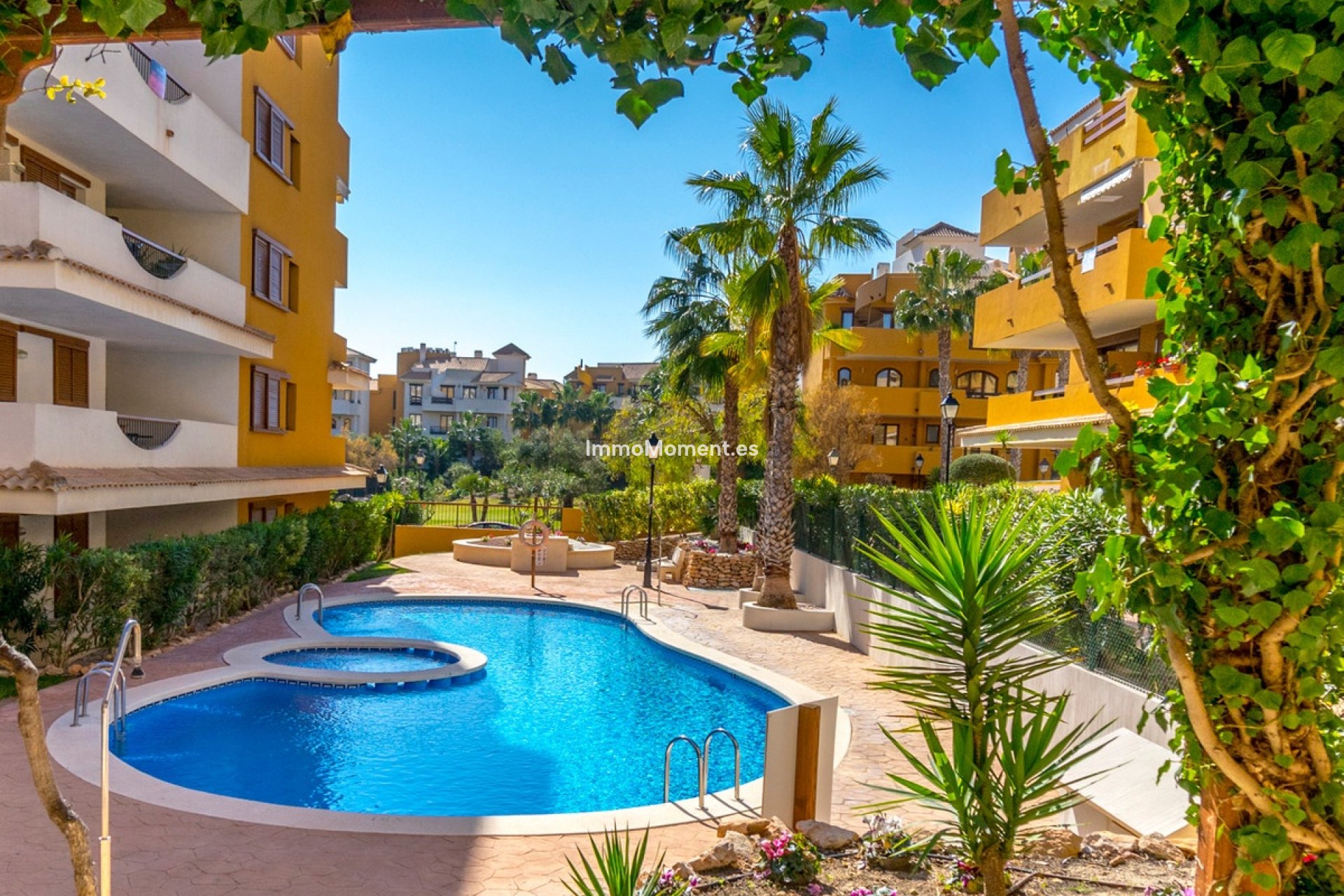 Resale - Apartment - Orihuela Costa - Punta Prima