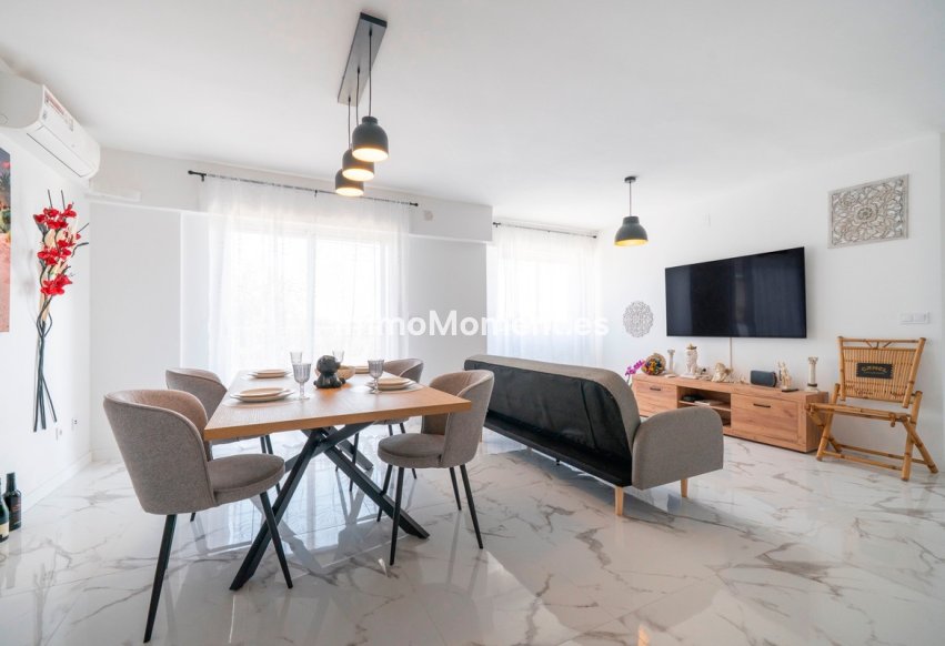 Resale - Apartment - Orihuela Costa - Punta Prima