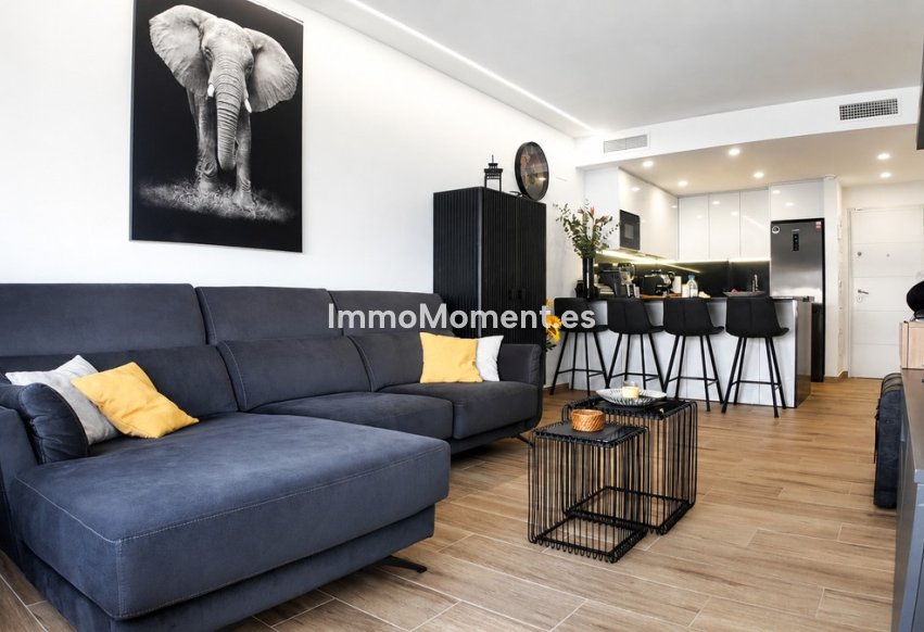 Resale - Apartment - Orihuela Costa - Villamartín