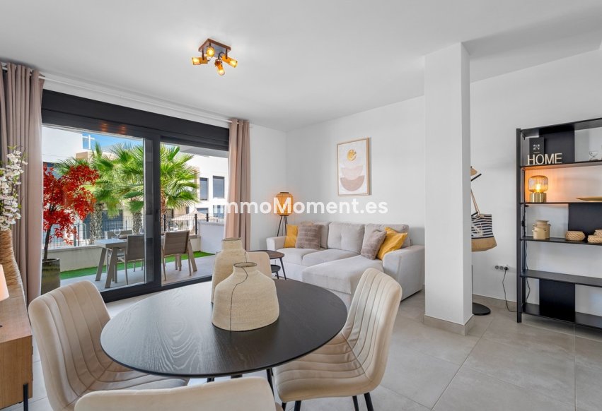 Resale - Apartment - Orihuela Costa - Villamartín