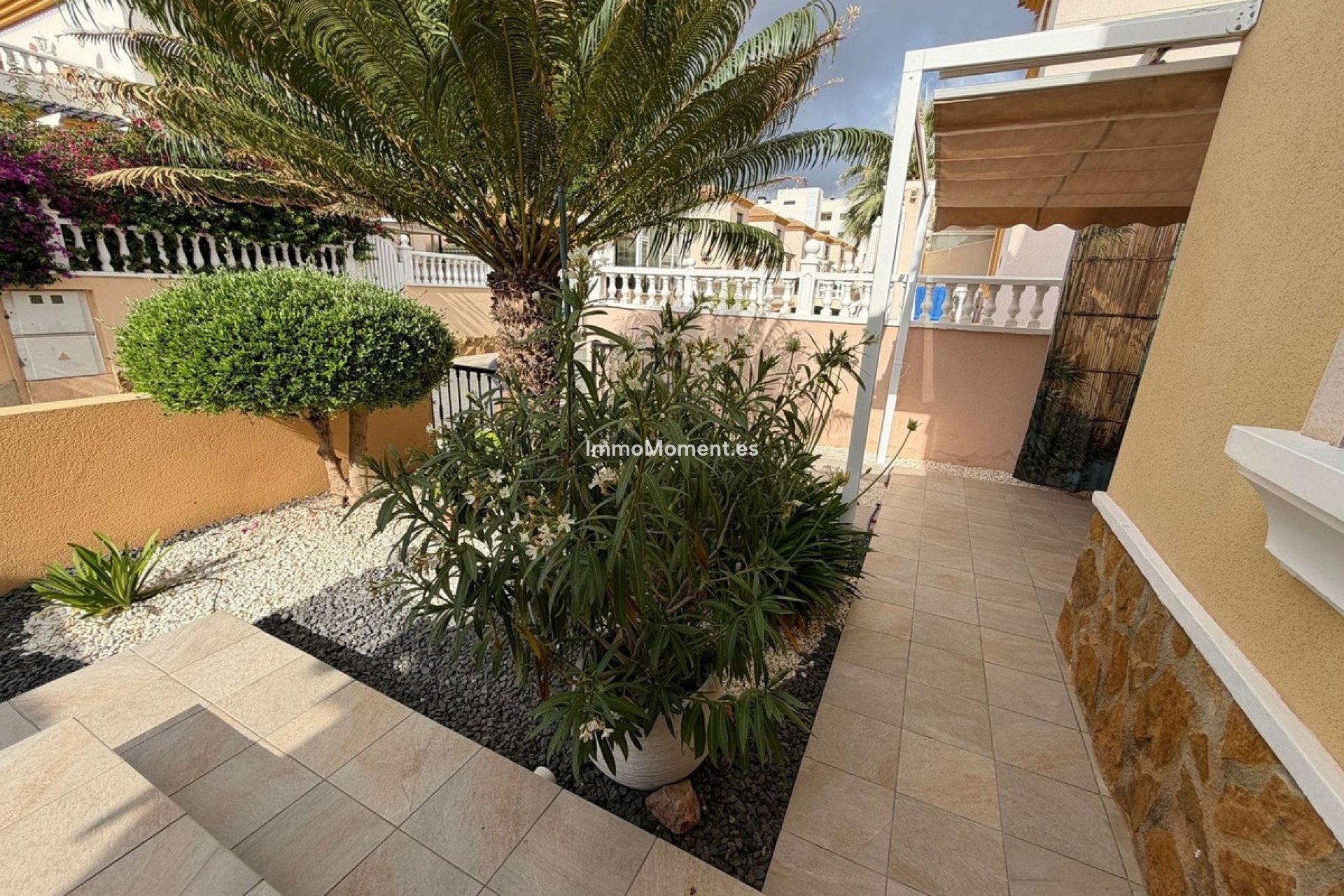 Resale - Apartment - Orihuela Costa - Villamartín