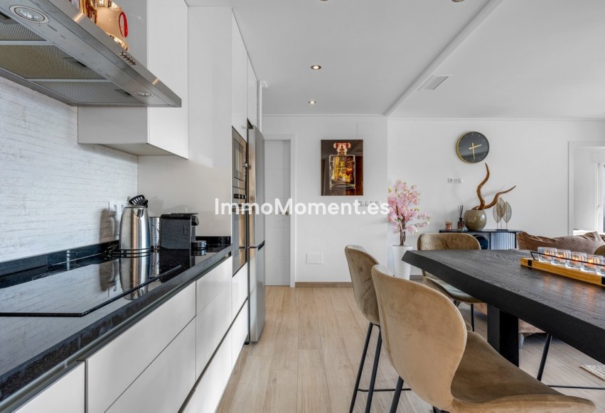 Resale - Apartment - Orihuela Costa - Villamartín