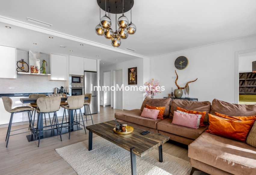 Resale - Apartment - Orihuela Costa - Villamartín