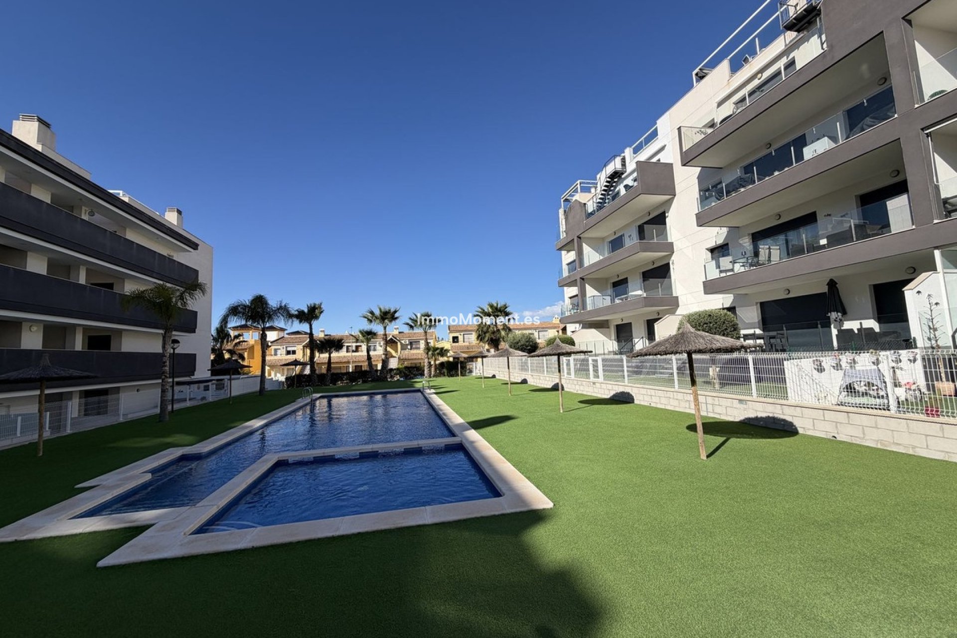 Resale - Apartment - Orihuela Costa - Villamartín