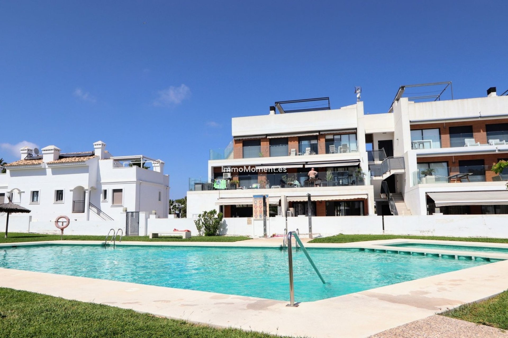 Resale - Apartment - Orihuela Costa - Villamartín