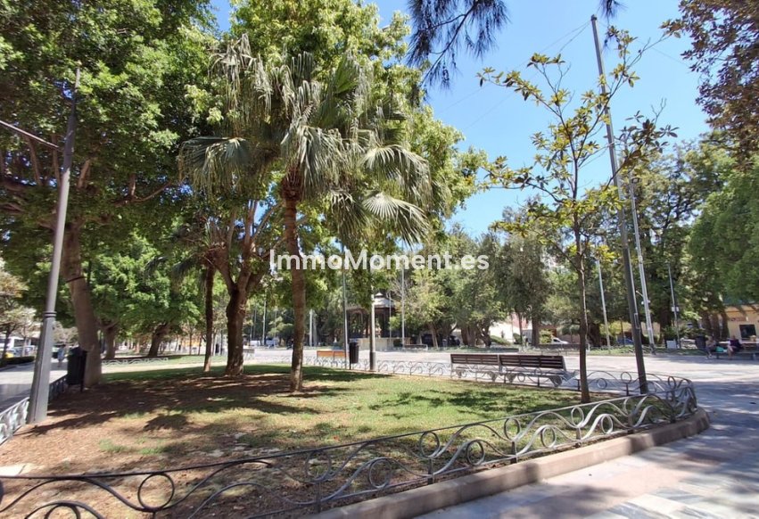 Resale - Apartment - Orihuela - Orihuela Centro