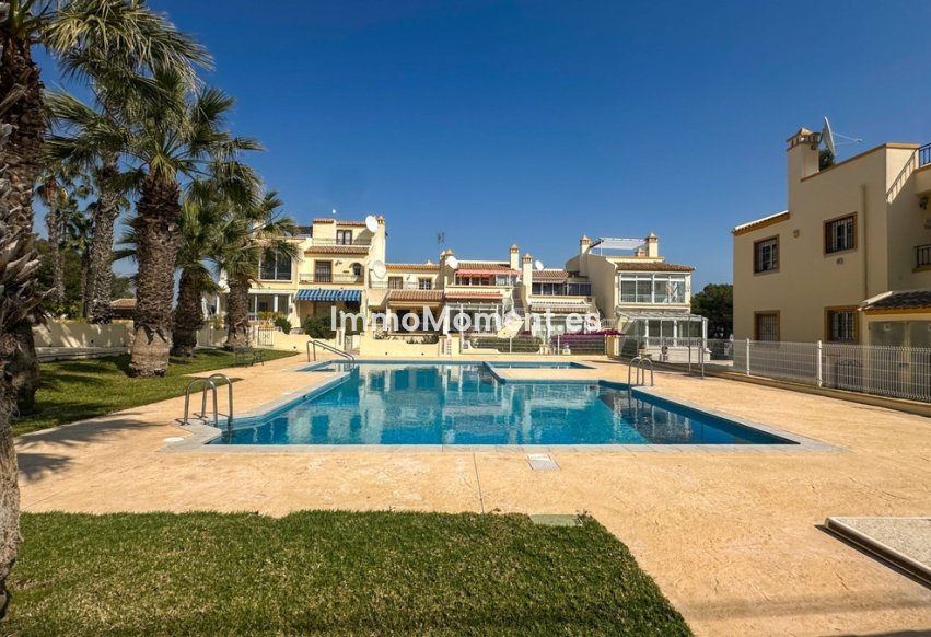 Resale - Apartment - Orihuela - Villamartin
