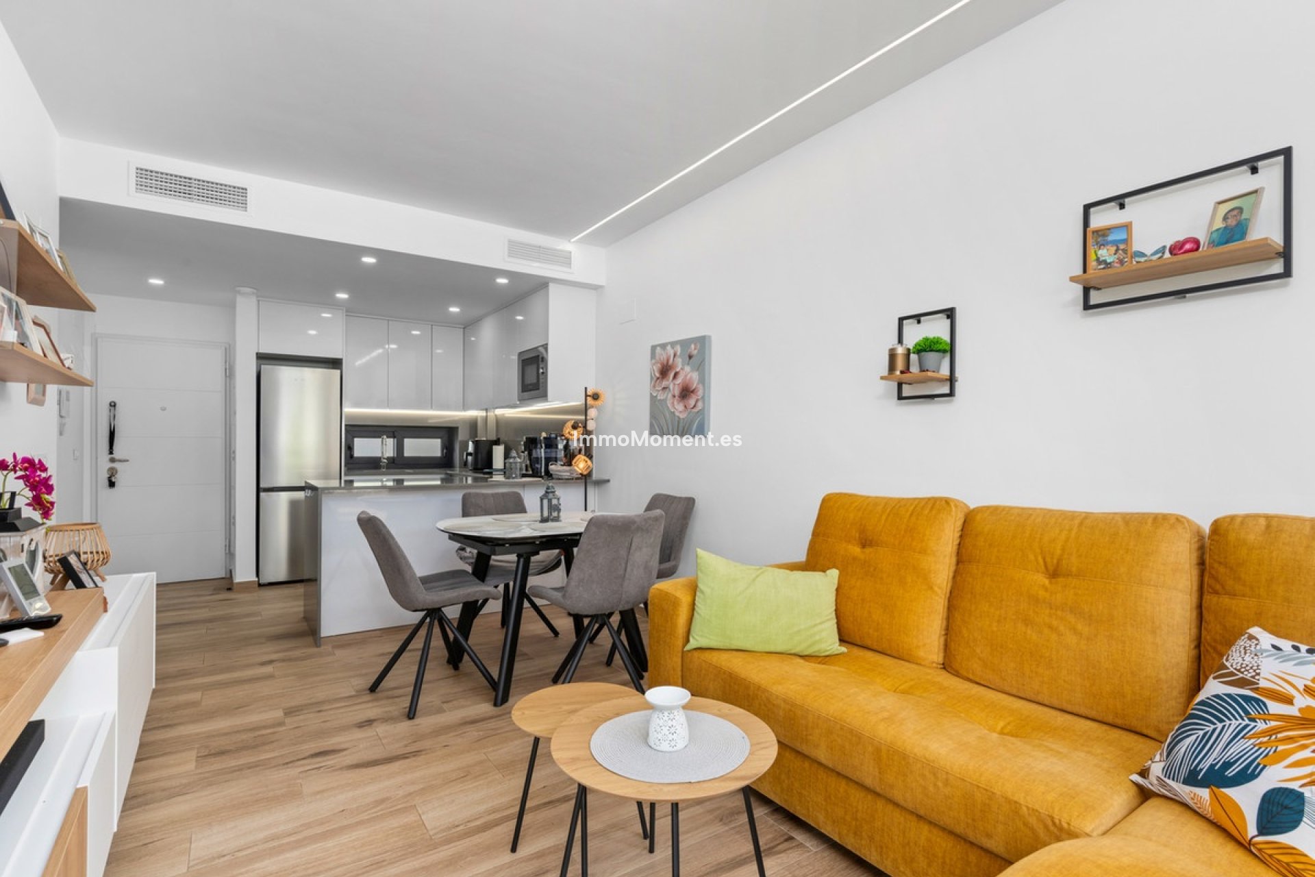 Resale - Apartment - Orihuela - Villamartin