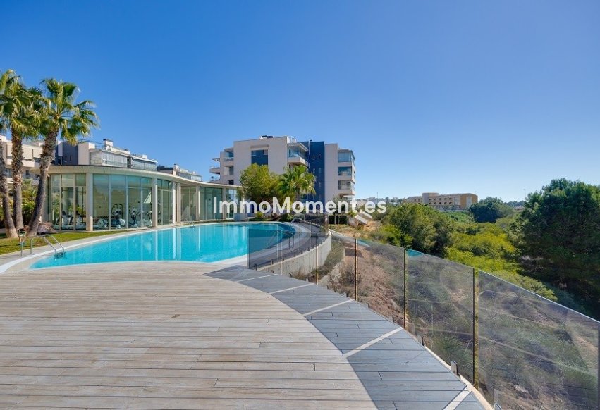 Resale - Apartment - Orihuela - Villamartin