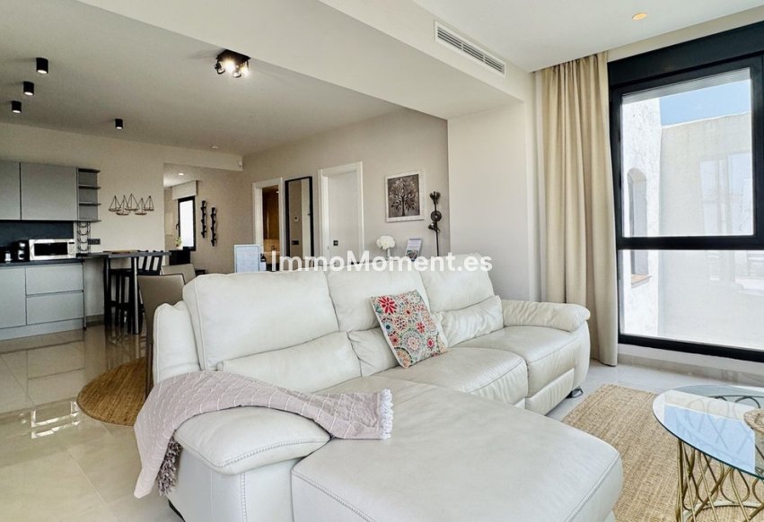 Resale - Apartment - Puerto Banús