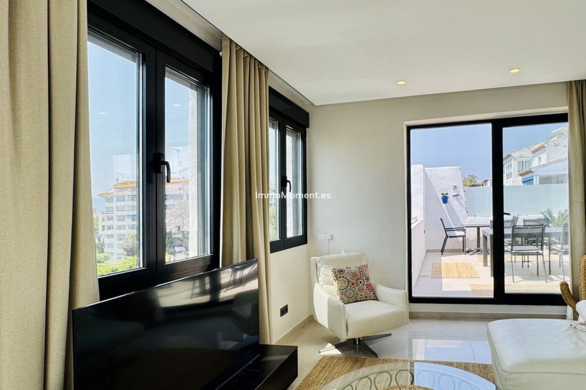 Resale - Apartment - Puerto Banús