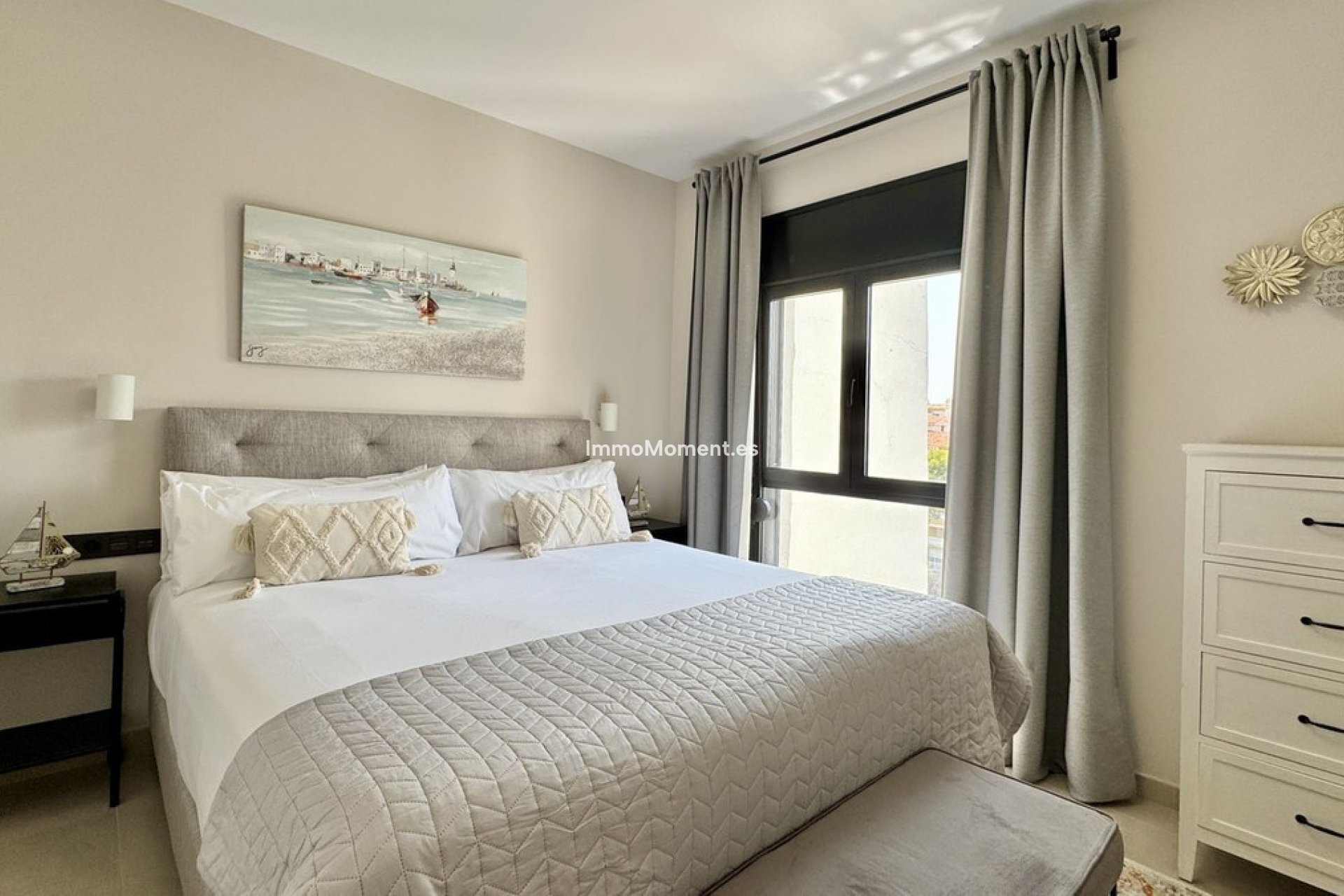 Resale - Apartment - Puerto Banús