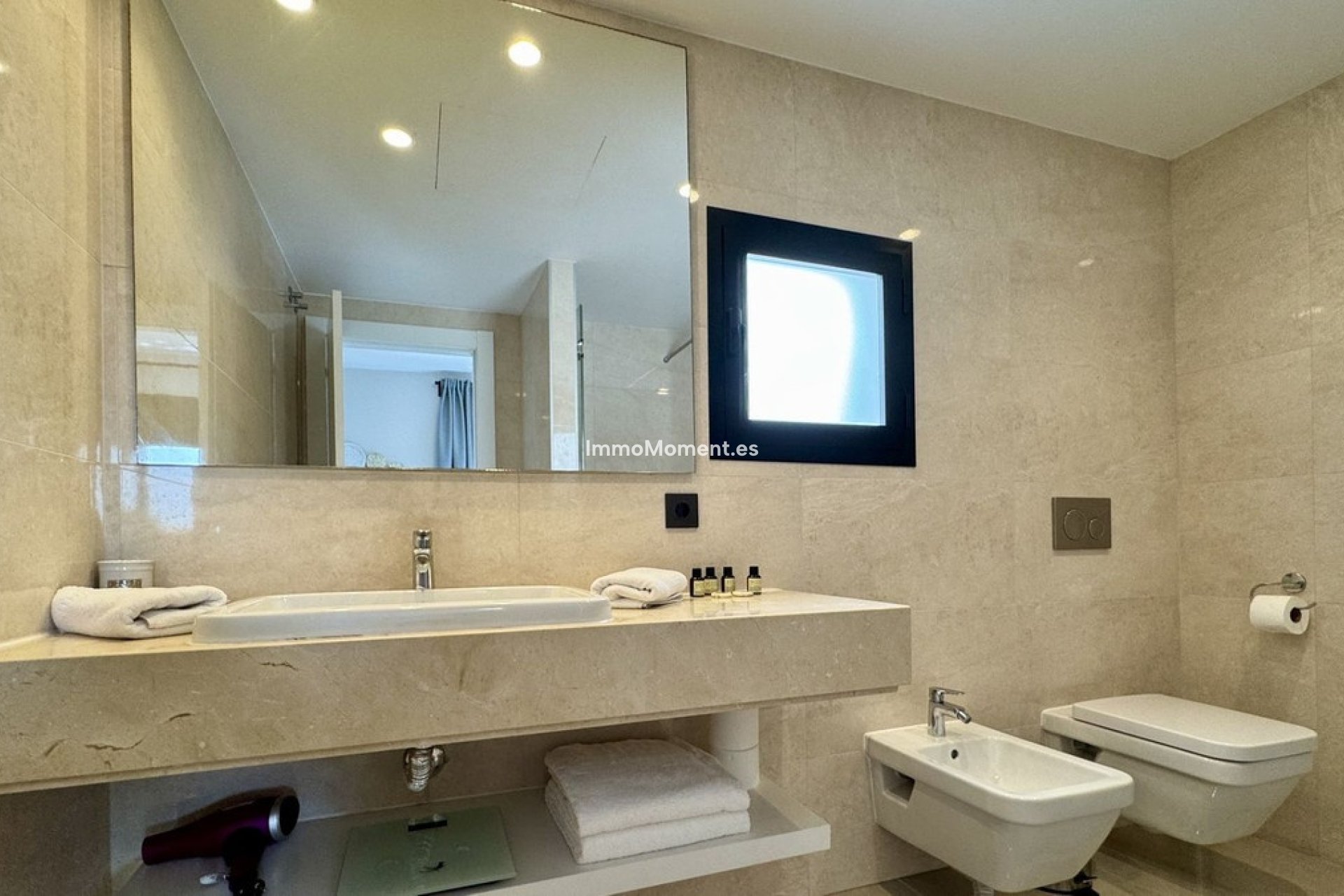 Resale - Apartment - Puerto Banús