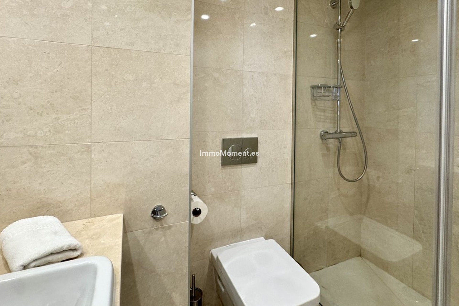 Resale - Apartment - Puerto Banús