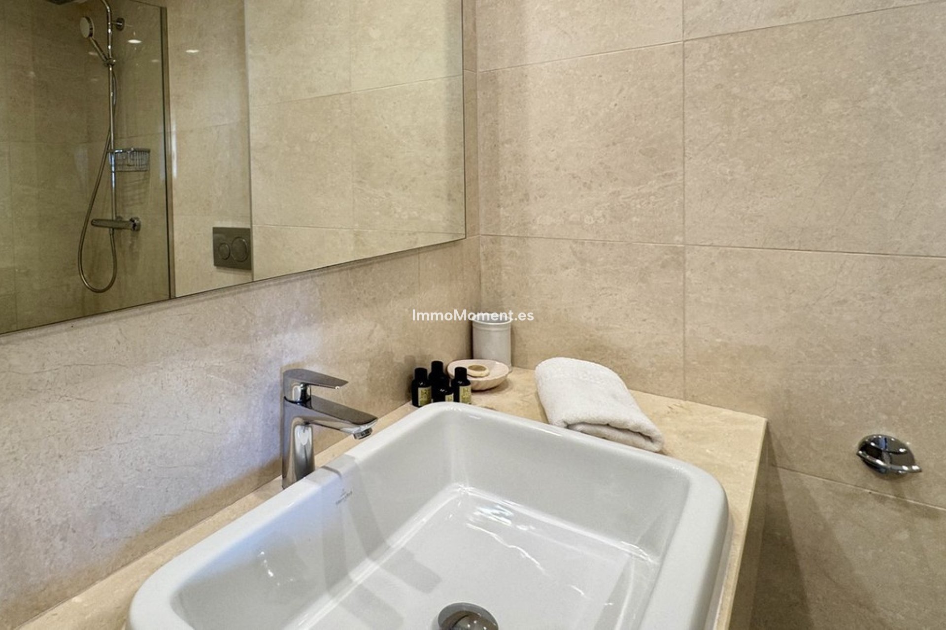 Resale - Apartment - Puerto Banús