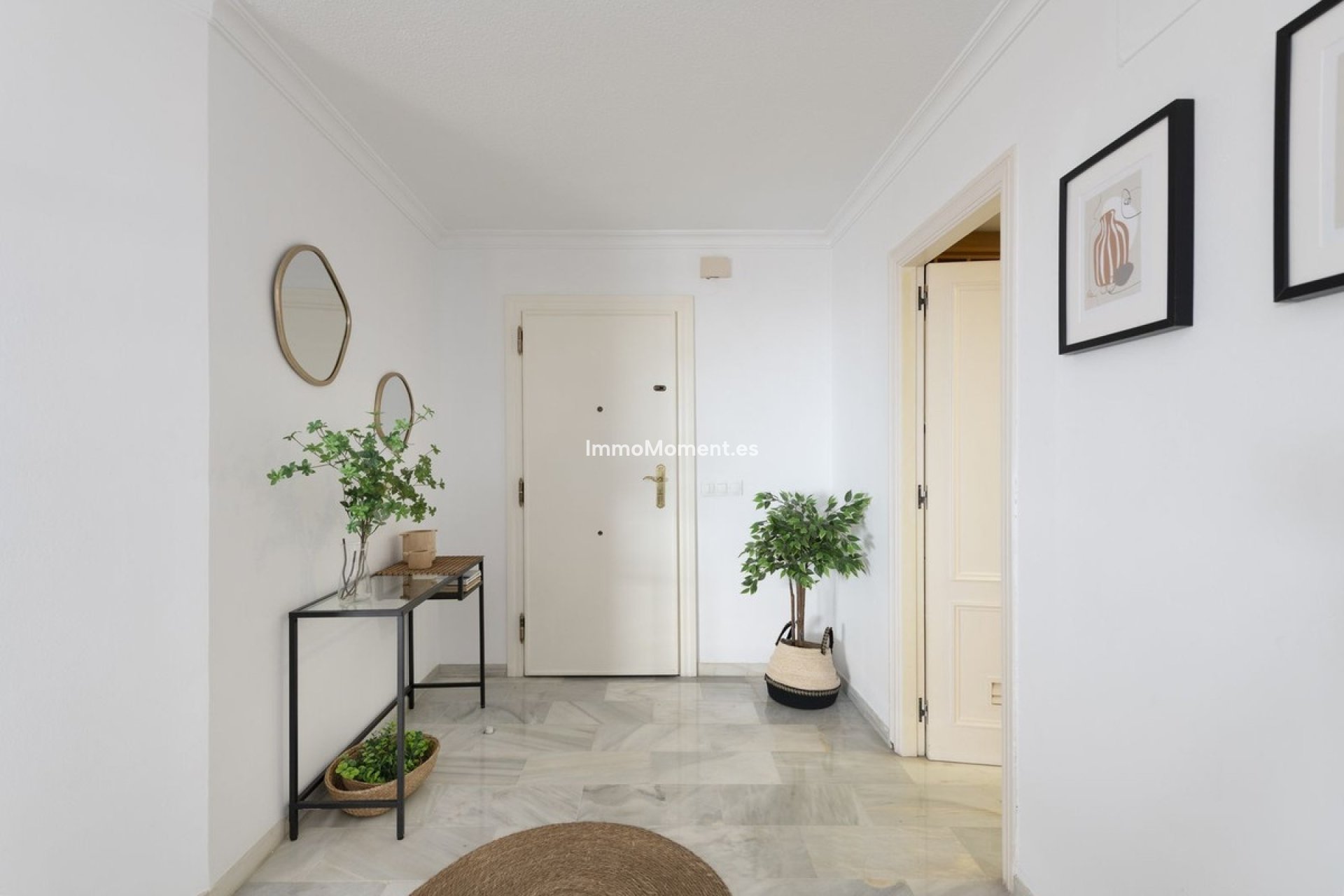 Resale - Apartment - Puerto Banús
