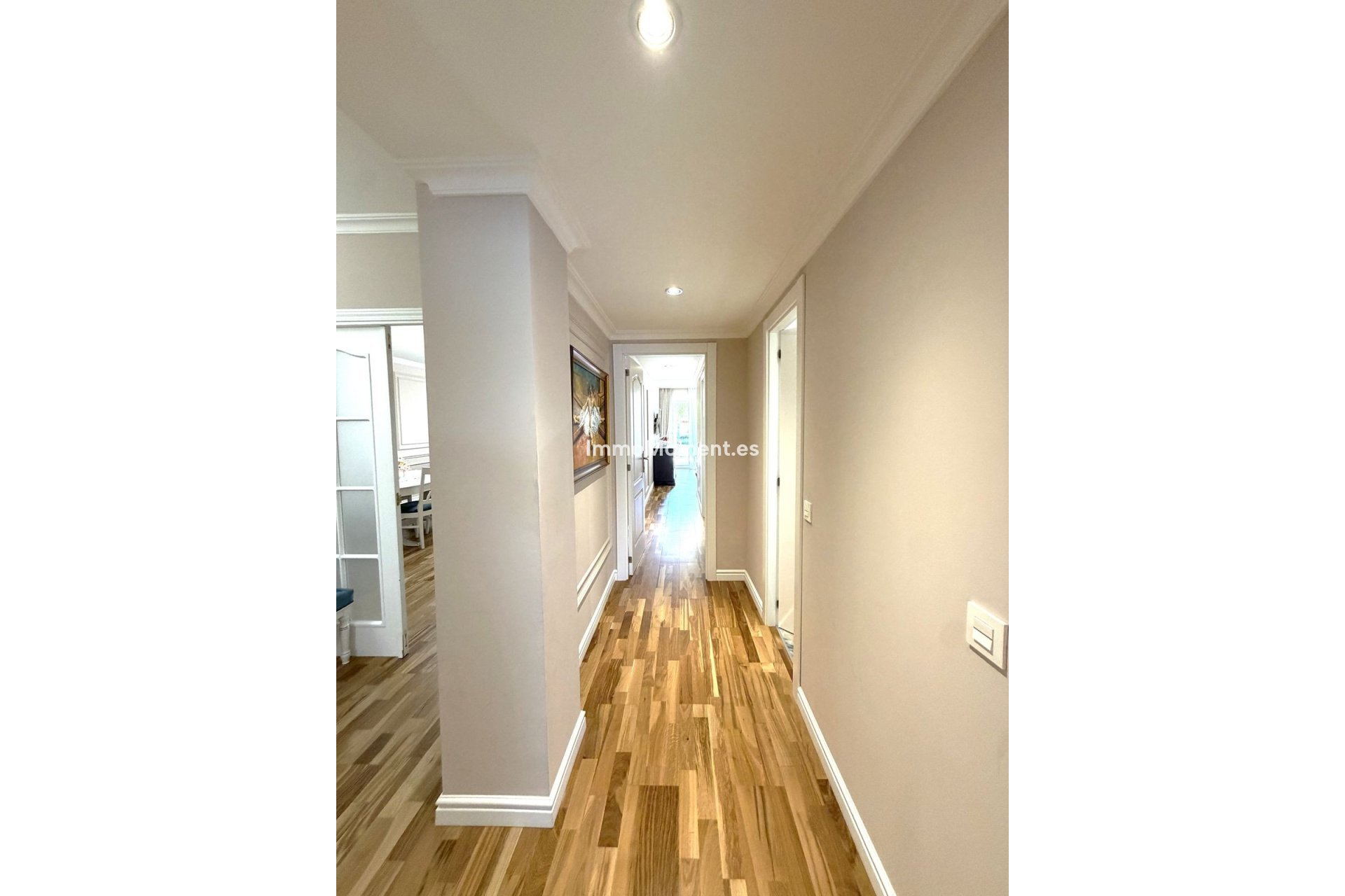 Resale - Apartment - Puerto Banús