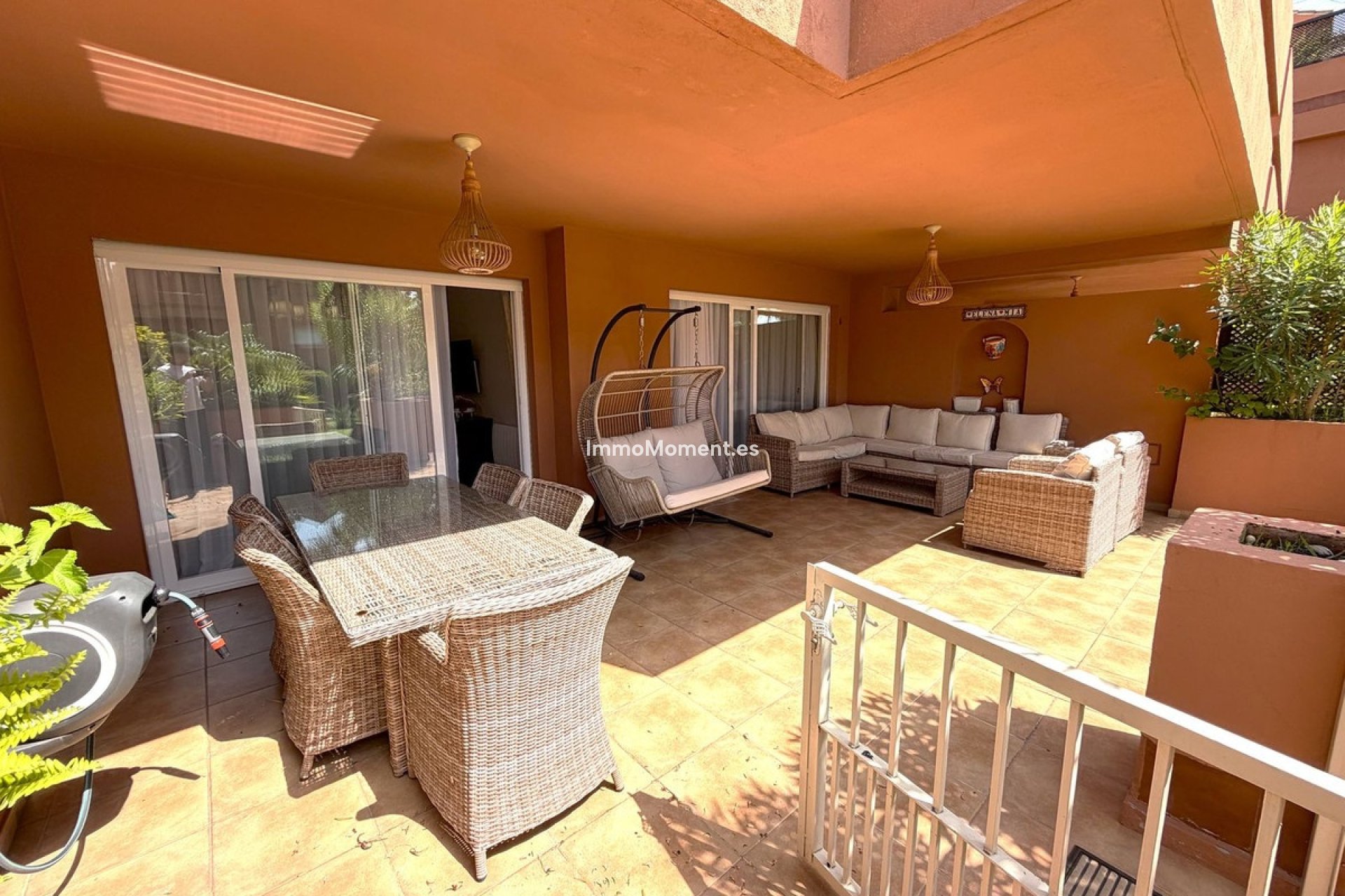 Resale - Apartment - Puerto Banús