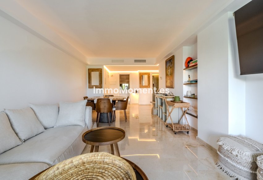 Resale - Apartment - Puerto Banús