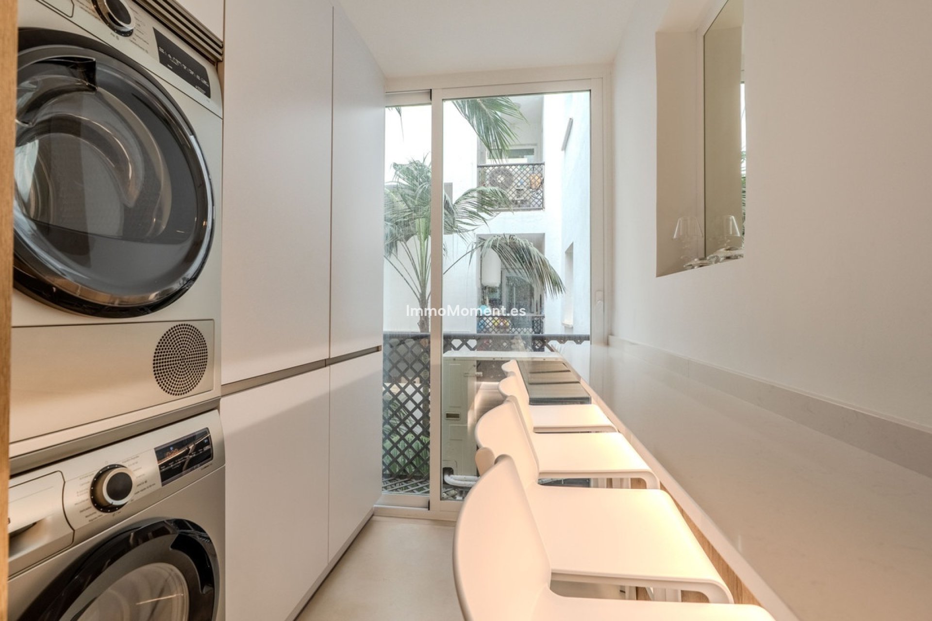 Resale - Apartment - Puerto Banús