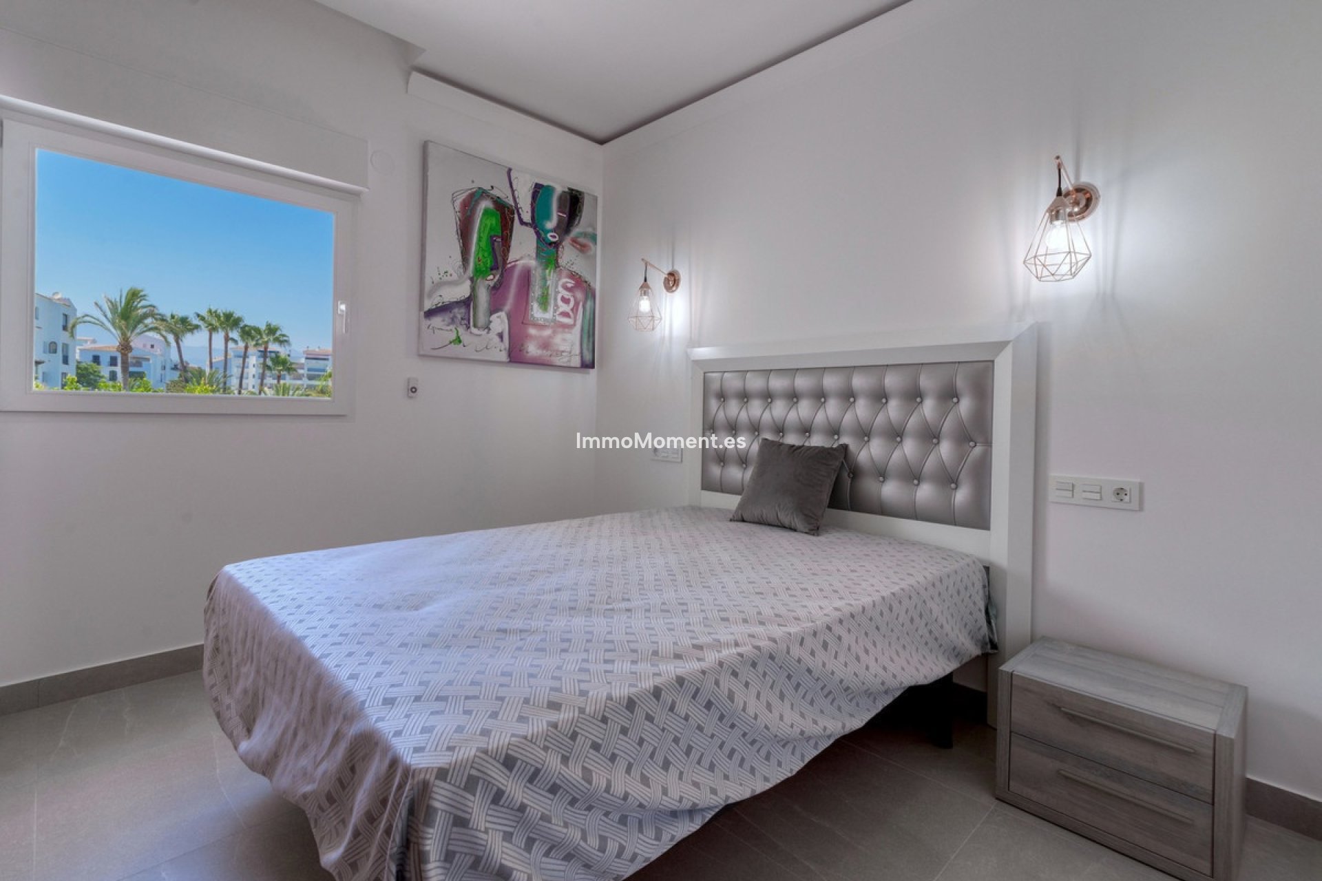 Resale - Apartment - Puerto Banús