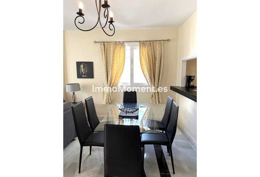 Resale - Apartment - Puerto Banús