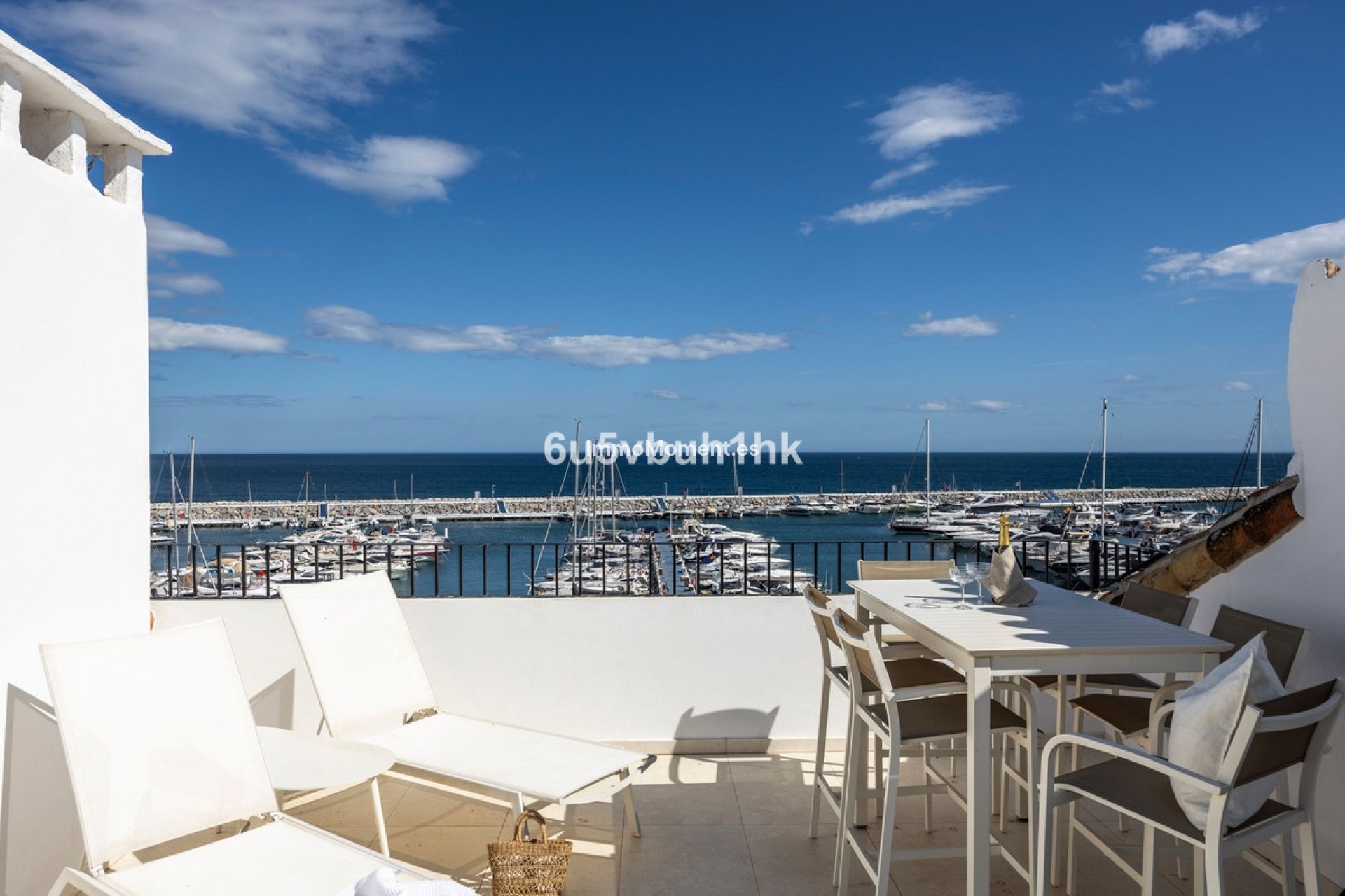 Resale - Apartment - Puerto Banús